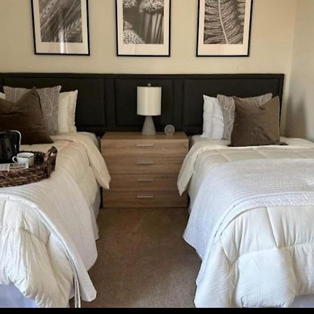 Vine City Home - Duplex - 3 Mins From Gwcc & Mercedes- Benz Stadium แอตแลนตา ภายนอก รูปภาพ