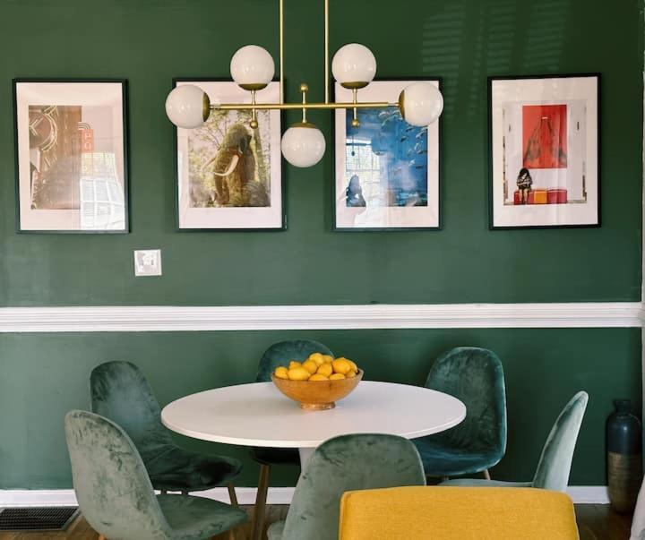 Vine City Home - Duplex - 3 Mins From Gwcc & Mercedes- Benz Stadium แอตแลนตา ภายนอก รูปภาพ